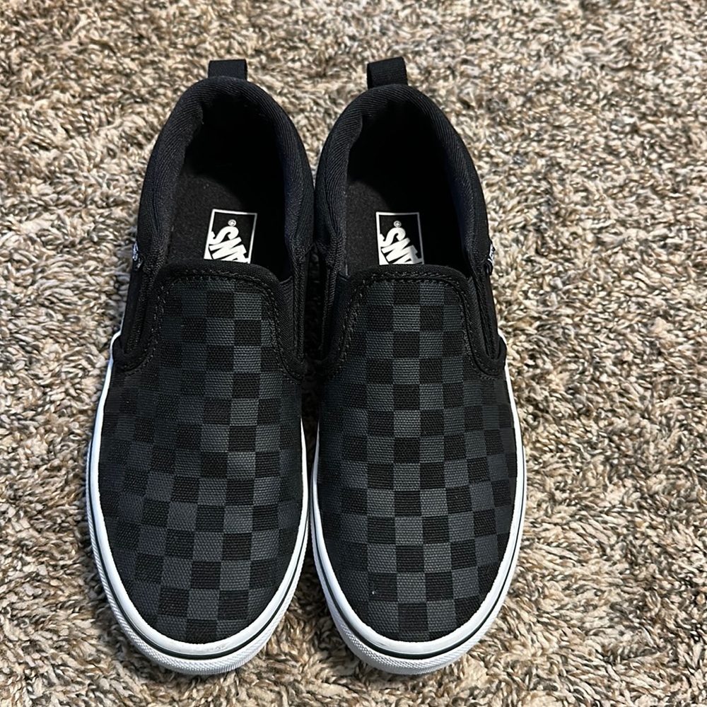 Boys vans slip on. Size 3